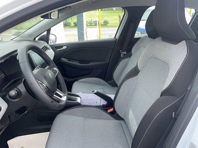 Renault Clio image 2