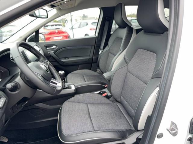 Renault Captur image 1