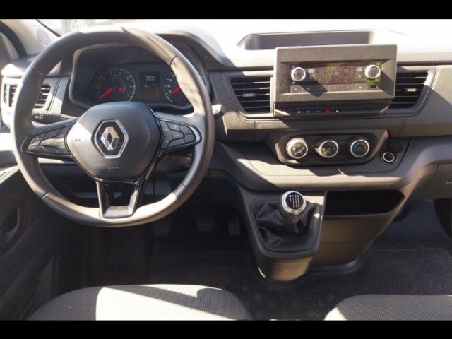 Renault Trafic image 3