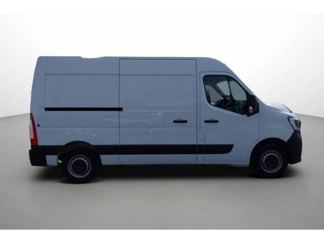 Renault Master image 2