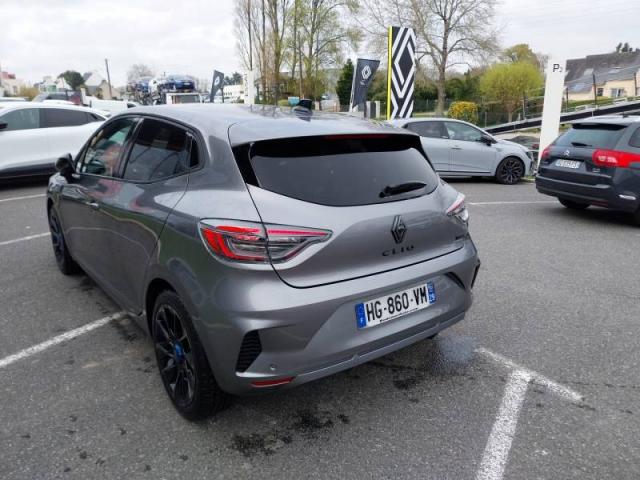 Renault Clio image 8