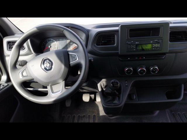 Renault Master image 8
