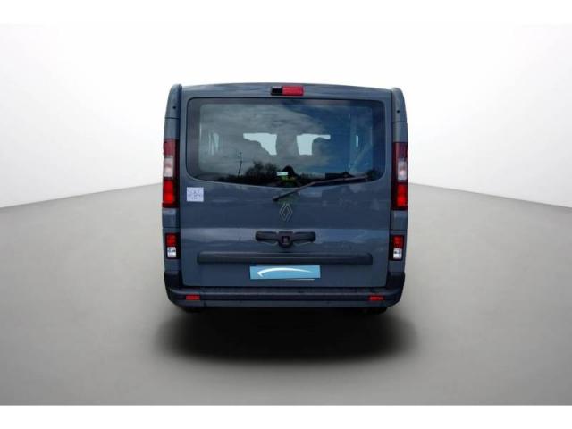 Renault Trafic image 2