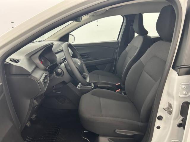 Dacia Sandero image 2