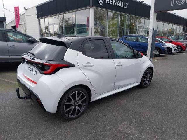 Toyota Yaris image 2