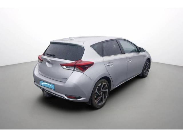 Toyota Auris image 5