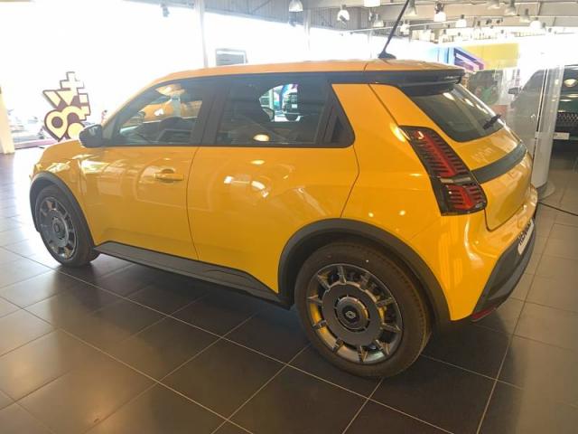 Renault R 5 image 2