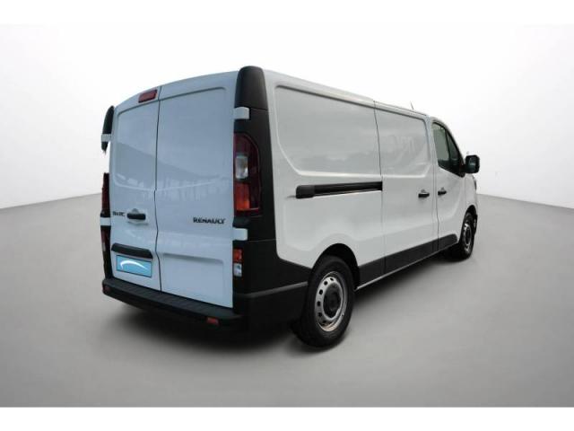 Renault Trafic image 1