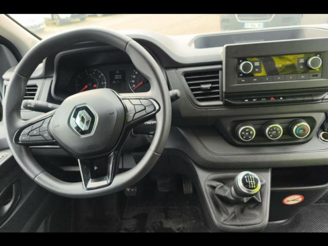 Renault Trafic image 1