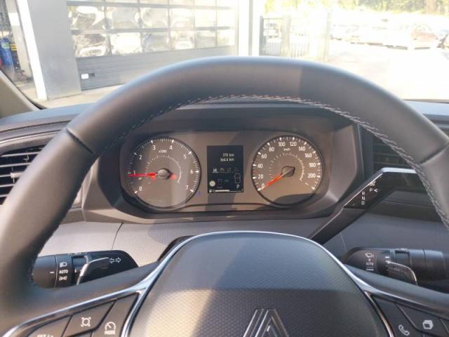Renault Master image 9