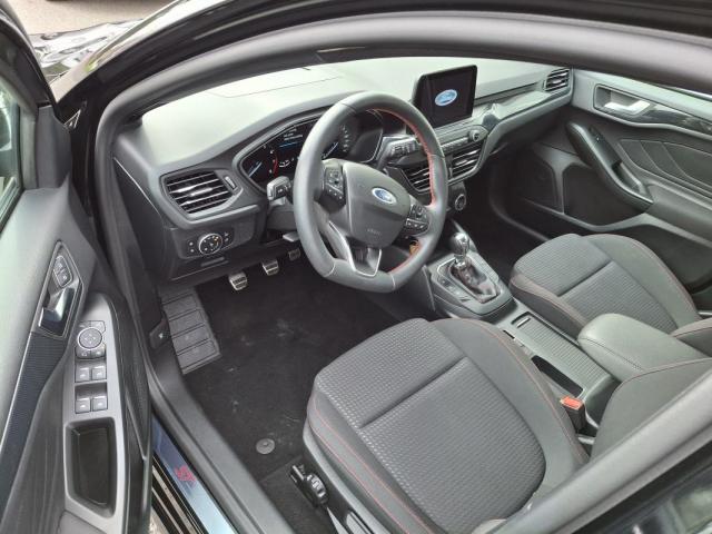 Ford Focus image 7