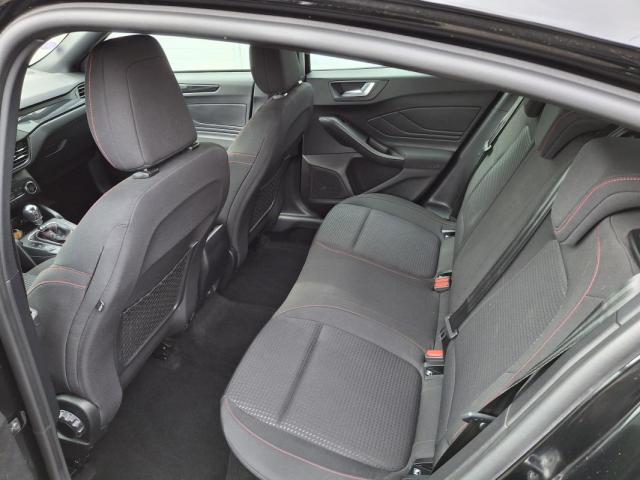 Ford Focus image 4