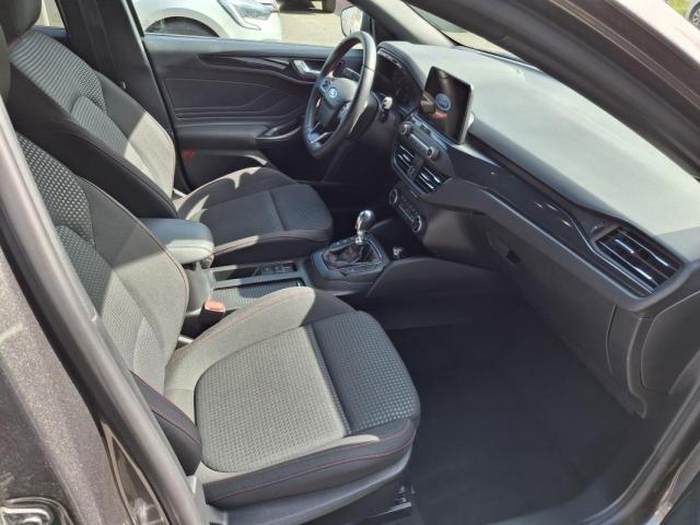 Ford Focus image 5