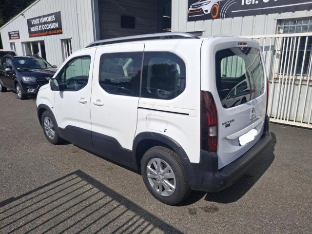 Peugeot Rifter image 1