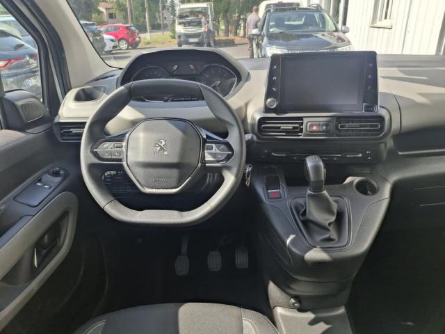 Peugeot Rifter image 6