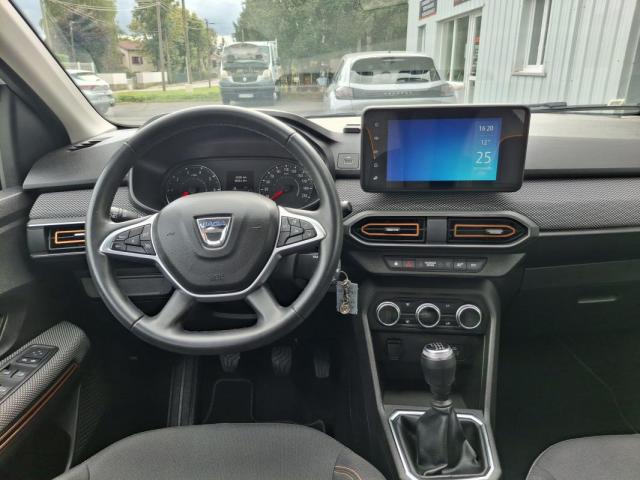 Dacia Sandero image 2