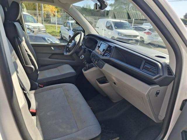 Volkswagen Transporter image 3