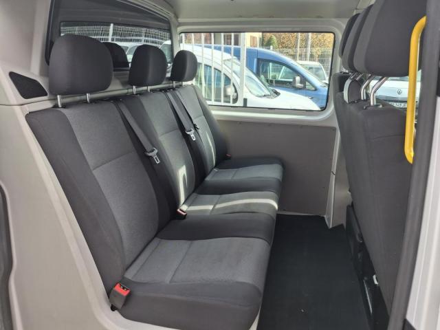 Volkswagen Transporter image 3