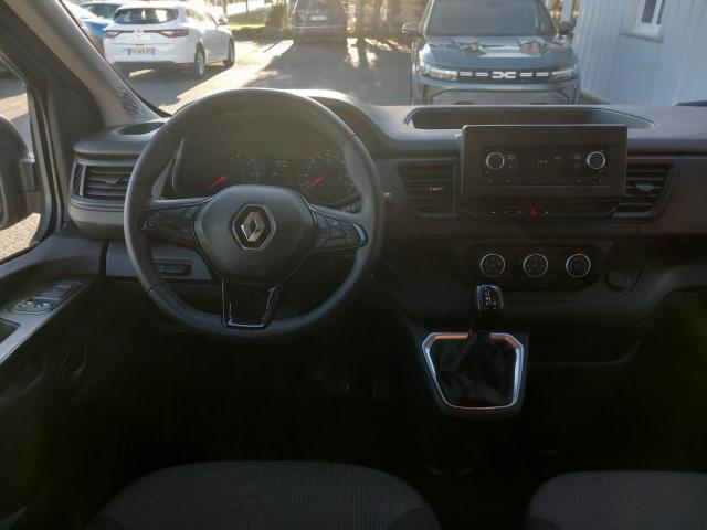Renault Trafic image 3