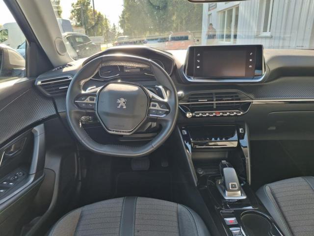 Peugeot 2008 image 8