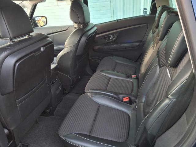 Renault Grand Scénic image 1