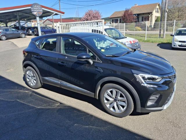 Renault Captur image 2