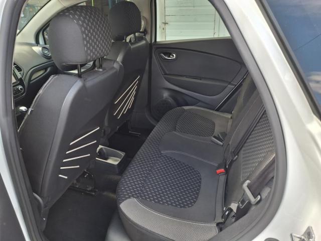 Renault Captur image 8