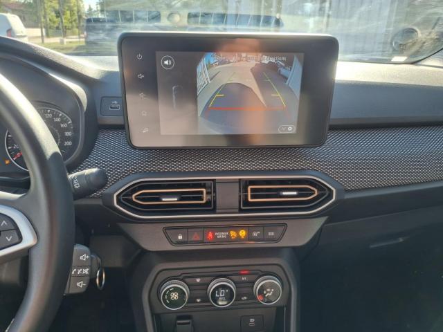 Dacia Sandero image 2