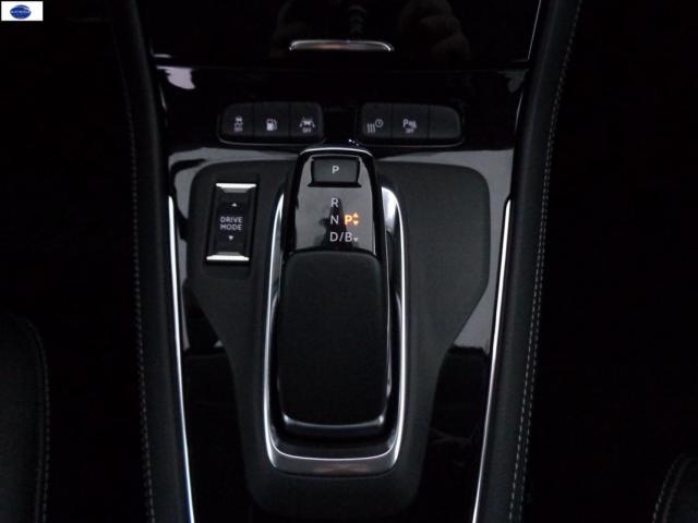 Opel Grandland X image 2