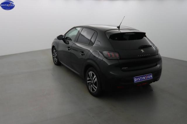 Peugeot 208 image 8