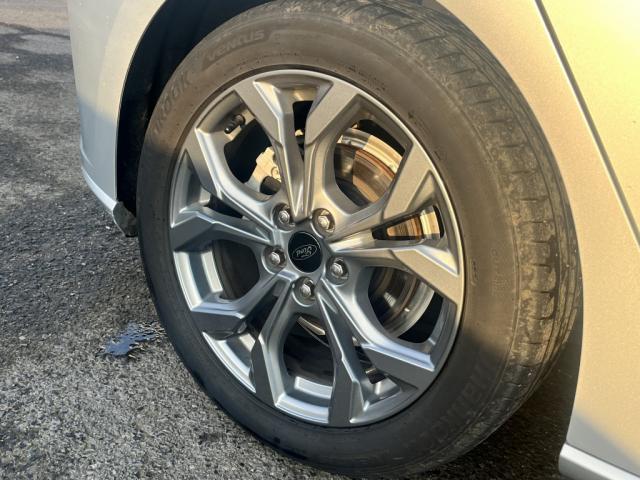 Ford Focus image 2