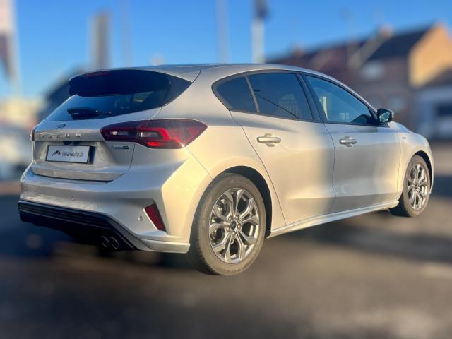Ford Focus image 9