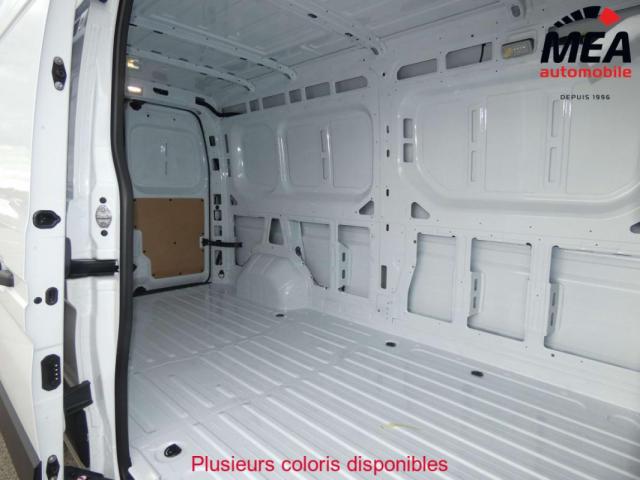 Renault Master image 8