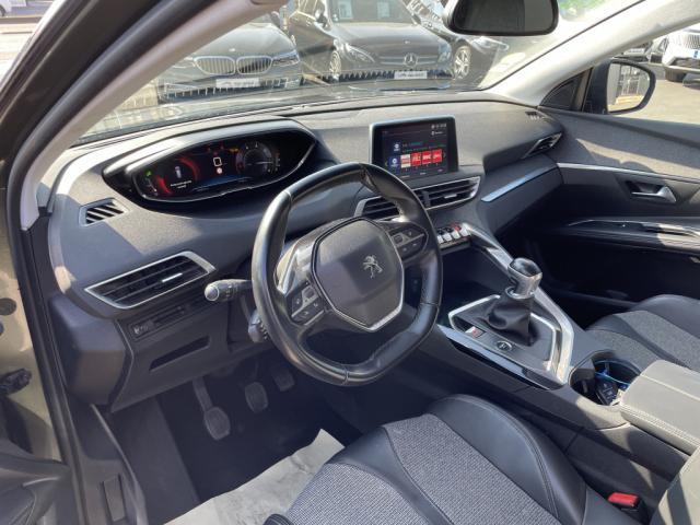 Peugeot 5008 image 9