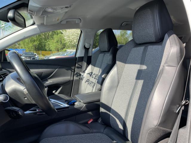 Peugeot 5008 image 6