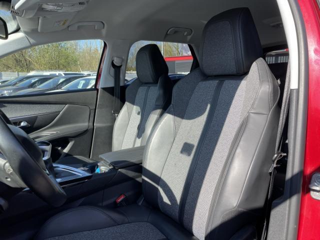 Peugeot 3008 image 2