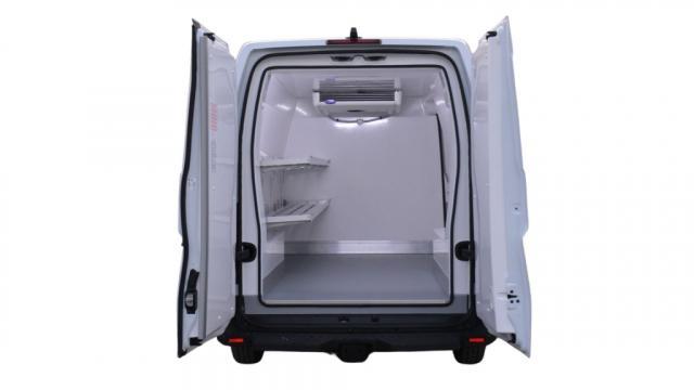 Renault Master image 8