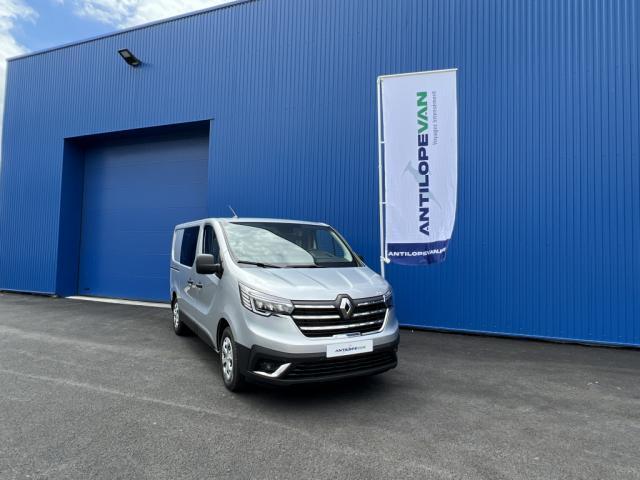 Renault Trafic image 2