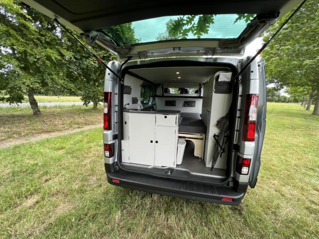 Renault Trafic image 4