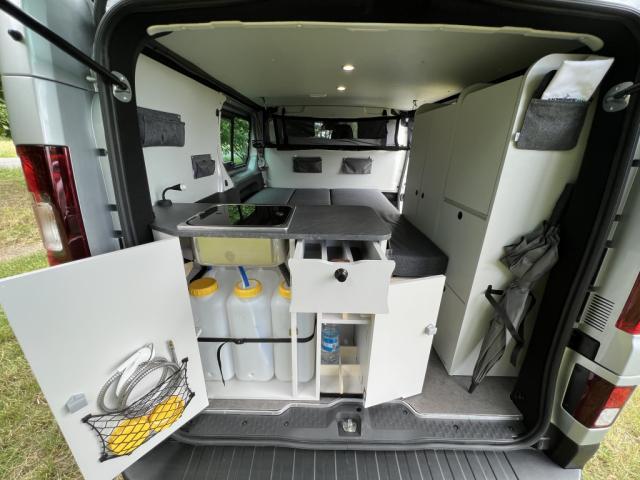 Renault Trafic image 9