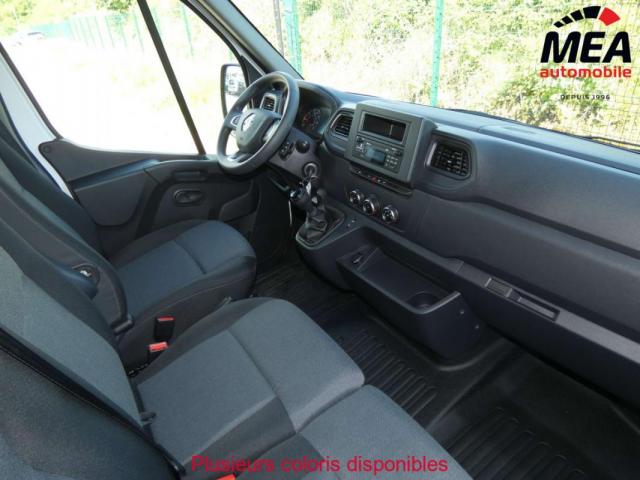 Renault Master image 1