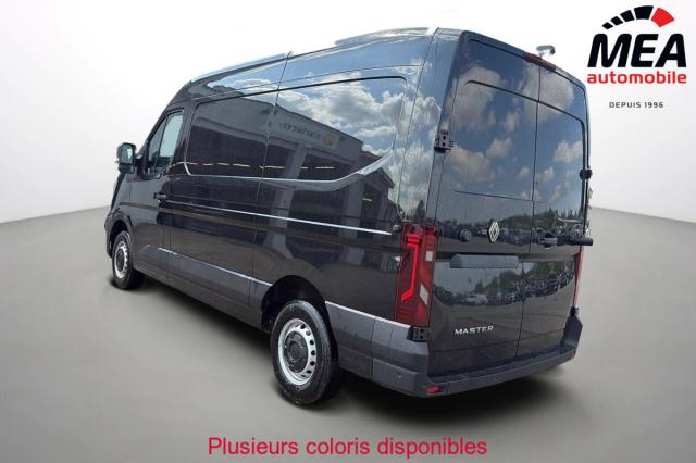 Renault Master image 2