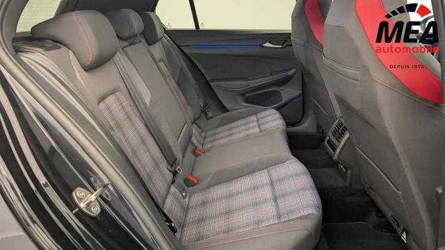 Volkswagen Golf image 8