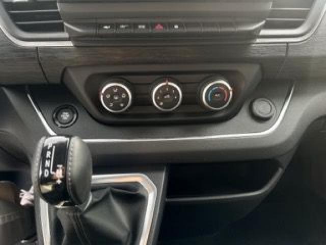 Nissan Primastar image 4