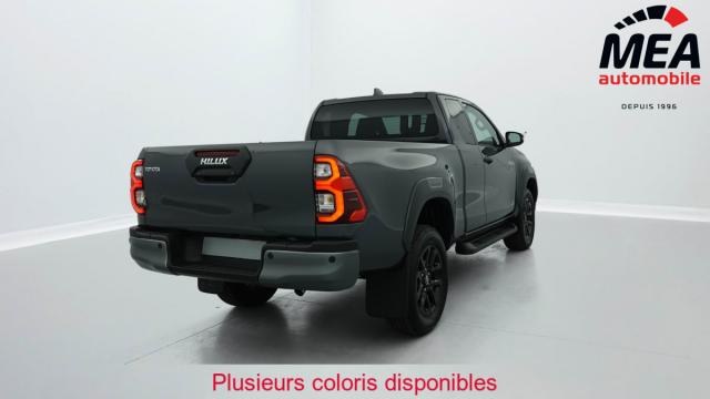 Toyota Hilux image 2