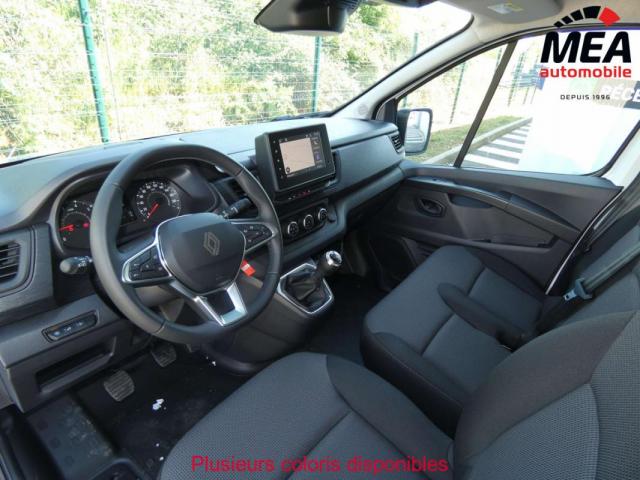 Renault Trafic image 9