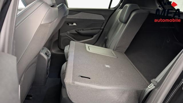 Peugeot 308 image 8