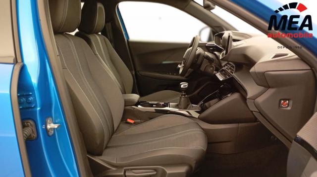 Peugeot 2008 image 1