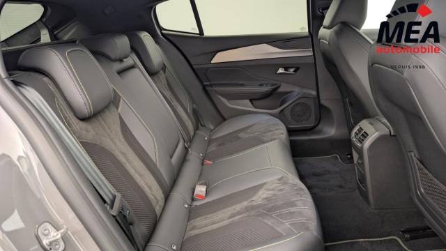Peugeot 408 image 8