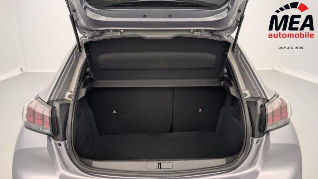 Peugeot 208 image 7